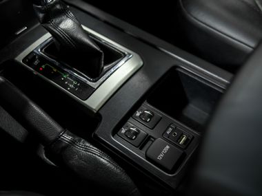 Toyota Land Cruiser Prado 2011 года, 263 910 км - вид 15