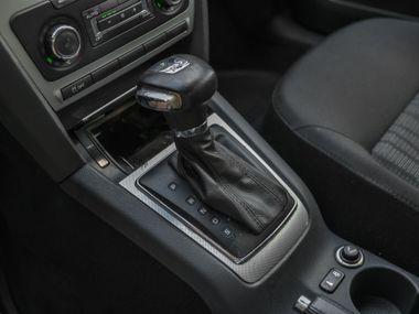 Skoda Octavia 2012 года, 236 538 км - вид 9