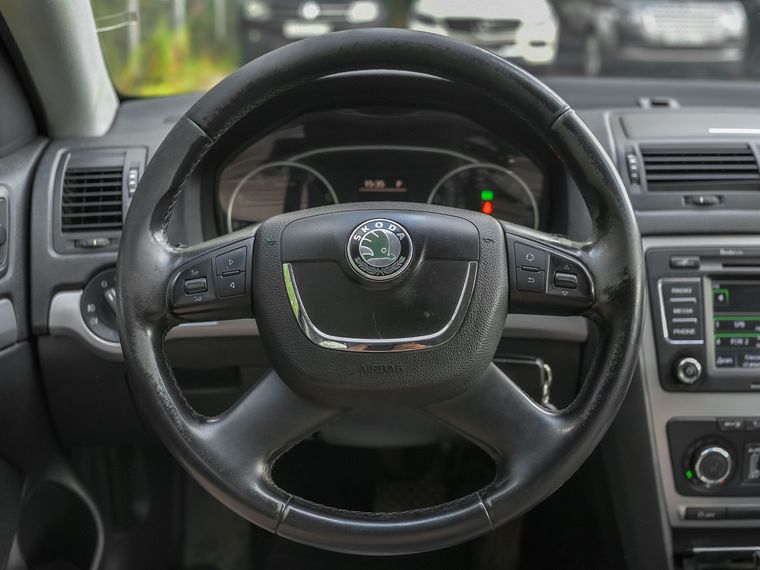 Skoda Octavia 2012 года, 236 538 км - вид 7