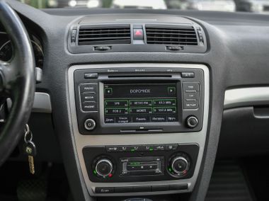 Skoda Octavia 2012 года, 236 538 км - вид 8