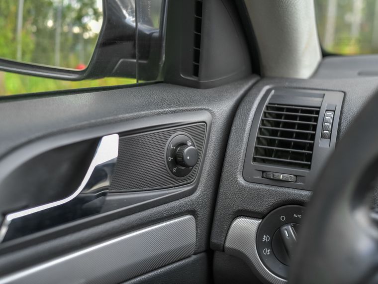Skoda Octavia 2012 года, 236 538 км - вид 11