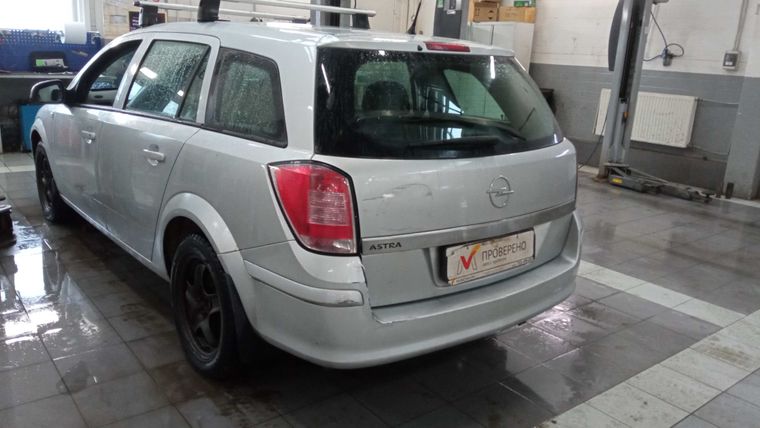 Opel Astra 2011 года, 174 836 км - вид 4