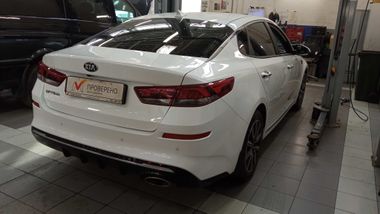 Kia Optima 2019 года, 159 167 км - вид 3