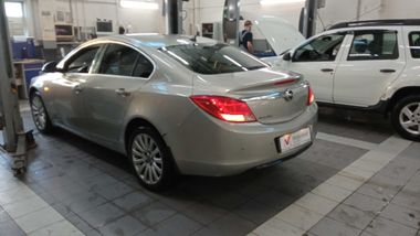Opel Insignia 2010 года, 198 938 км - вид 4