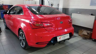 Kia Cerato 2013 года, 162 310 км - вид 4