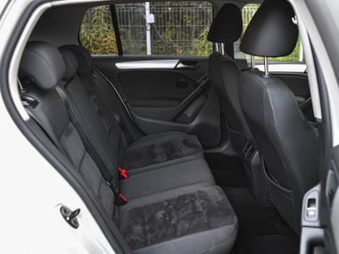 Volkswagen Golf 2012 года, 265 000 км - вид 10