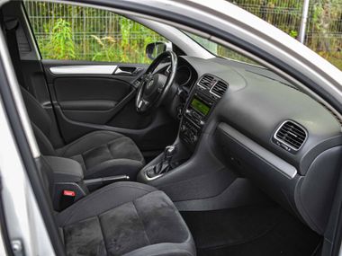 Volkswagen Golf 2012 года, 265 000 км - вид 11