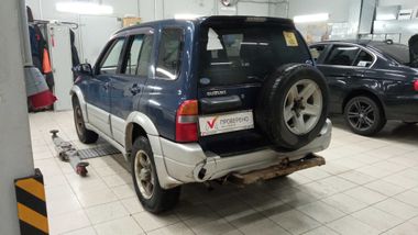 Suzuki Escudo 2000 года, 306 934 км - вид 4