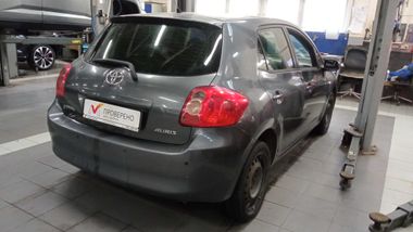 Toyota Auris 2008 года, 185 000 км - вид 3
