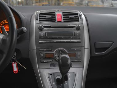 Toyota Auris 2008 года, 185 000 км - вид 7