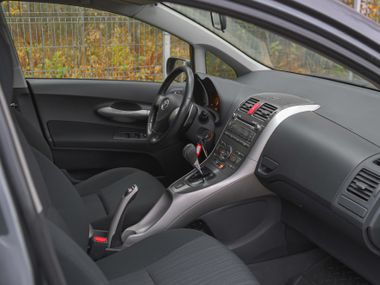 Toyota Auris 2008 года, 185 000 км - вид 12