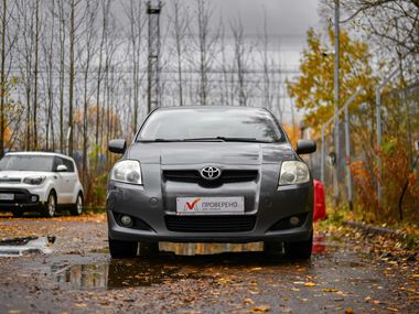 Toyota Auris 2008 года, 185 000 км - вид 3