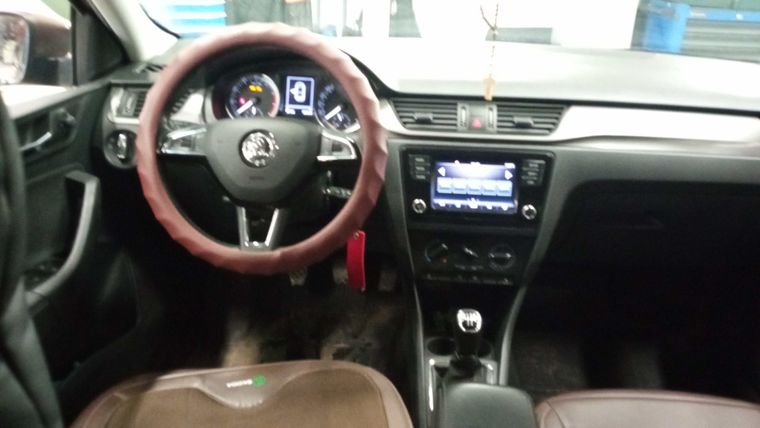 Skoda Rapid 2019 года, 57 185 км - вид 5