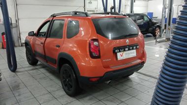 Renault Duster 2018 года, 73 055 км - вид 4