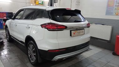 Geely Atlas Pro 2022 года, 121 082 км - вид 4