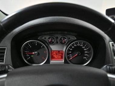 Ford Kuga 2012 года, 150 230 км - вид 8