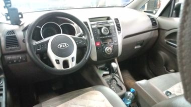 KIA Venga 2012 года, 211 563 км - вид 5