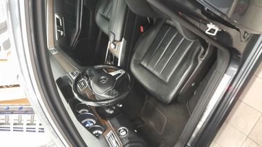 Mercedes-Benz E-класс 2013 года, 175 908 км - вид 5