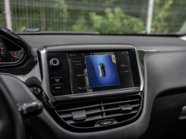Peugeot 208 2013 года, 149 690 км - вид 8
