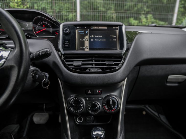 Peugeot 208 2013 года, 149 690 км - вид 7