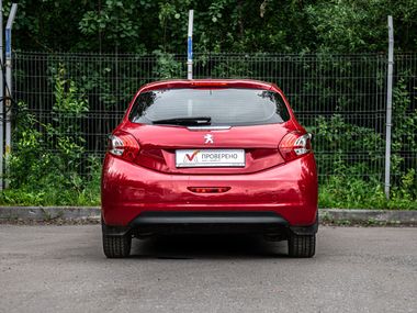 Peugeot 208 2013 года, 149 690 км - вид 4