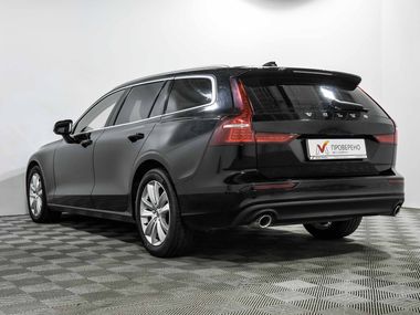 Volvo V60 2020 года, 150 775 км - вид 7