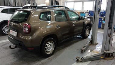 Renault Duster 2021 года, 141 946 км - вид 3