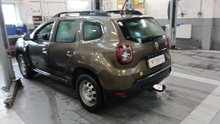Renault Duster 2021 года, 141 946 км - вид 4