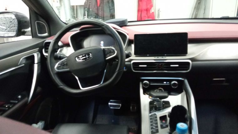 Geely Coolray 2023 года, 35 107 км - вид 5