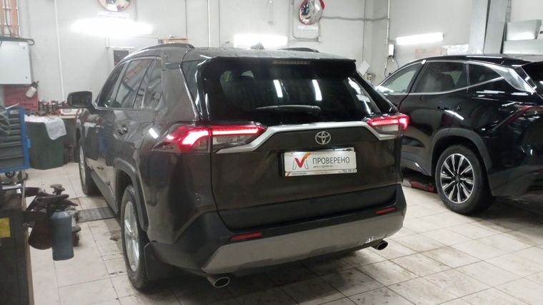 Toyota RAV4 2021 года, 71 716 км - вид 4