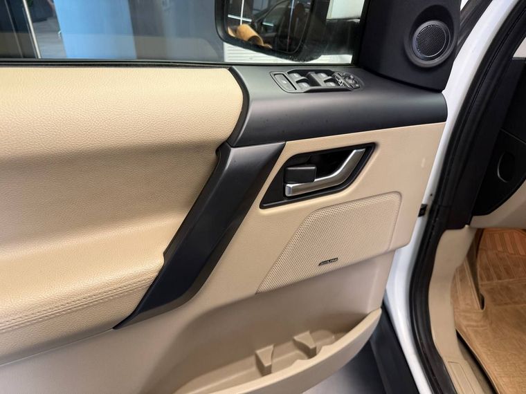 Land Rover Freelander 2011 года, 186 475 км - вид 17