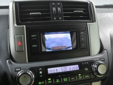 Toyota Land Cruiser Prado 2013 года, 182 299 км - вид 14