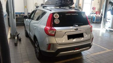 Geely Emgrand X7 2018 года, 74 296 км - вид 4