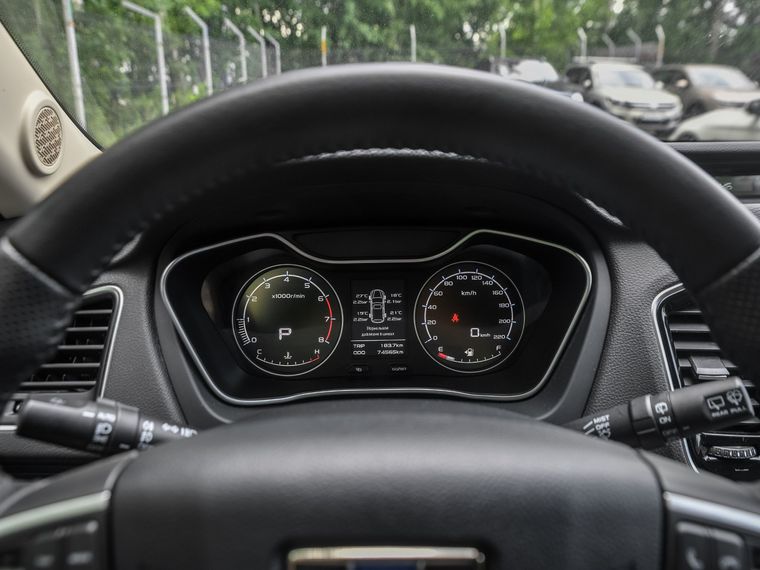 Geely Emgrand X7 2018 года, 74 296 км - вид 5