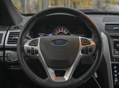 Ford Explorer 2014 года, 260 000 км - вид 6