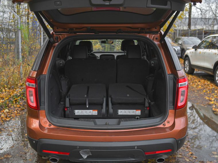 Ford Explorer 2014 года, 260 000 км - вид 16