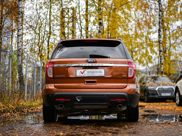 Ford Explorer 2014 года, 260 000 км - вид 4