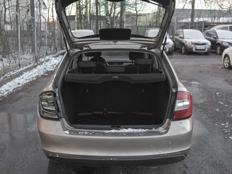 Skoda Rapid 2018 года, 222 000 км - вид 15