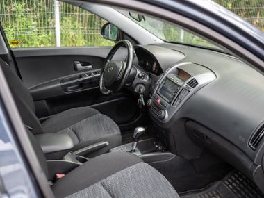 KIA Ceed 2009 года, 147 500 км - вид 10