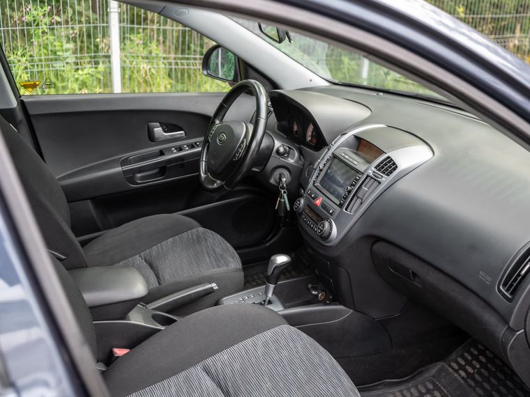 KIA Ceed 2009 года, 147 500 км - вид 10