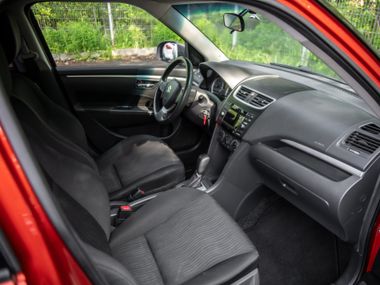 Suzuki Swift 2013 года, 192 483 км - вид 10