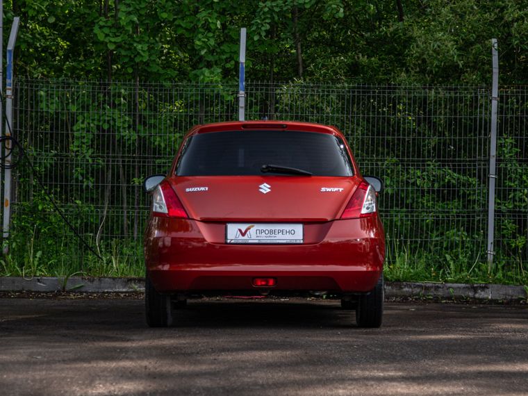 Suzuki Swift 2013 года, 192 483 км - вид 4