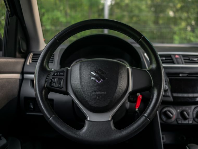 Suzuki Swift 2013 года, 192 483 км - вид 12