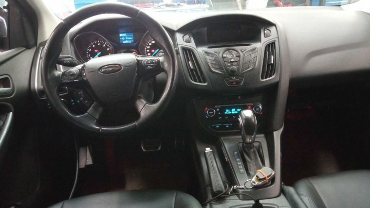 Ford Focus 2014 года, 142 937 км - вид 5