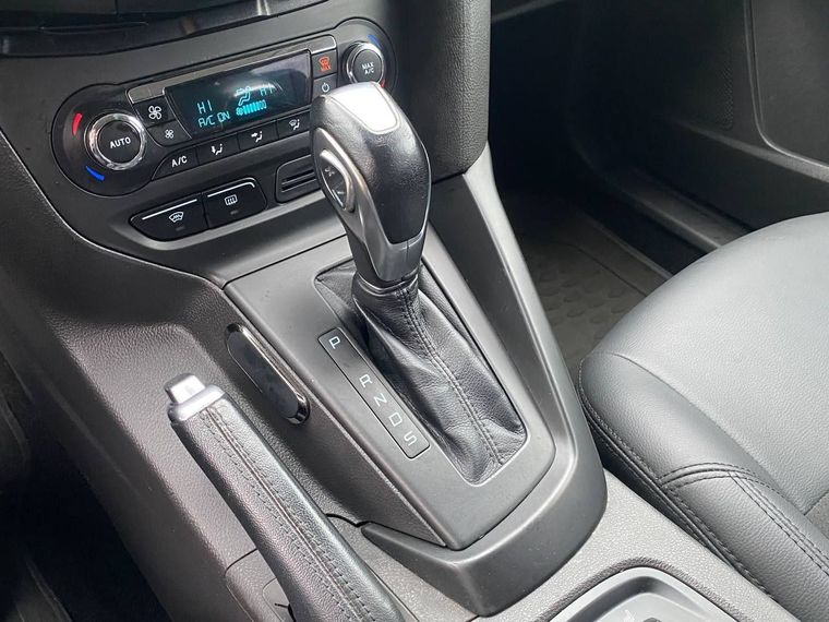 Ford Focus 2014 года, 142 937 км - вид 13