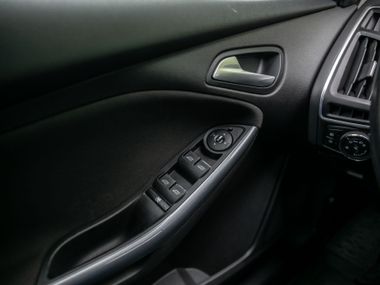 Ford Focus 2014 года, 142 937 км - вид 9