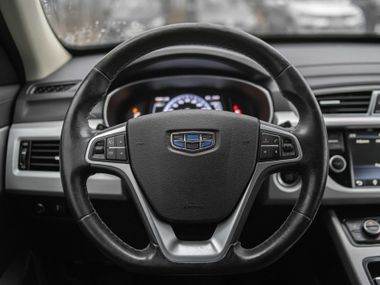 Geely Atlas 2018 года, 140 583 км - вид 7