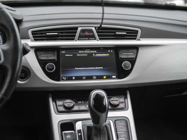 Geely Atlas 2018 года, 140 583 км - вид 9