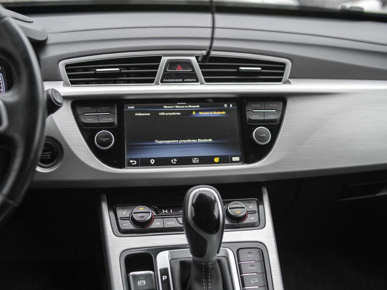 Geely Atlas 2018 года, 140 583 км - вид 9