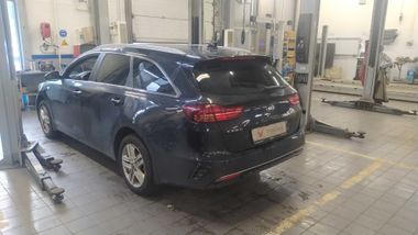 KIA Ceed 2020 года, 142 712 км - вид 4